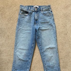 Zara Mom Fit Jeans